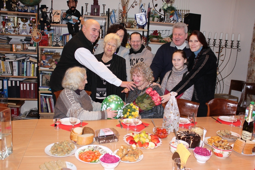 Virginija Barauskienė dirba Socialinių programų departamente lankomosios priežiūros slaugytoja Lietuvos žydų (litvakų) bendruomenėje daugiau nei 13 metų.